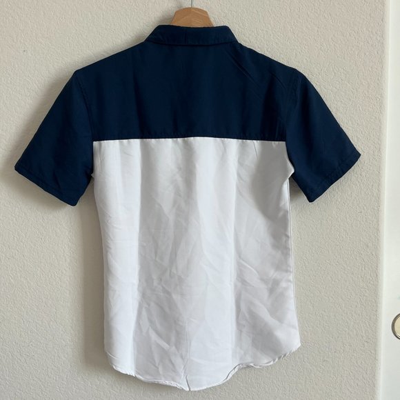 Top Bundle | Button-Up + Tank - Picture 4 of 10